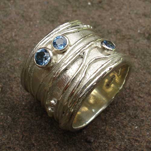 gold ring