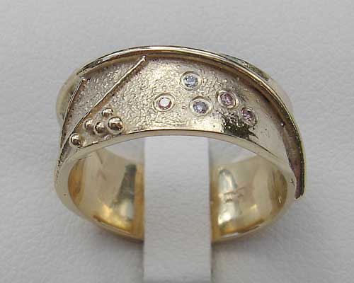 Gold Diamond Ring