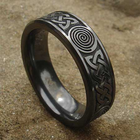 Mens alternative Celtic wedding ring