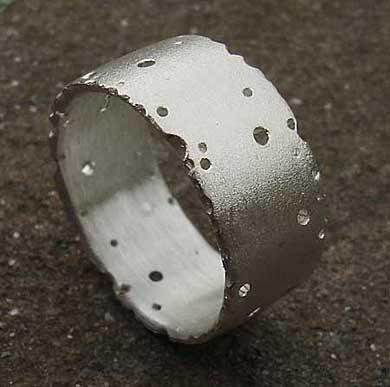 Alternative silver wedding ring