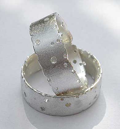 Alternative silver wedding rings