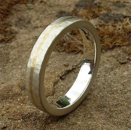 Beaten 9ct gold and silver wedding ring