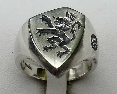 British Lion Silver Signet Ring | LOVE2HAVE in the UK!