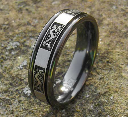 Celtic dog ring for men