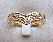 Celtic wishbone wedding ring