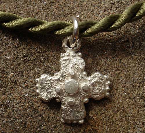 Silver Cross Charm Necklace | LOVE2HAVE in the UK!