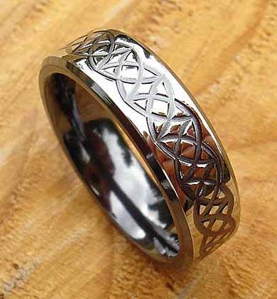 Designer Celtic knot ring