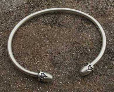 Designer hearts cuff bracelet