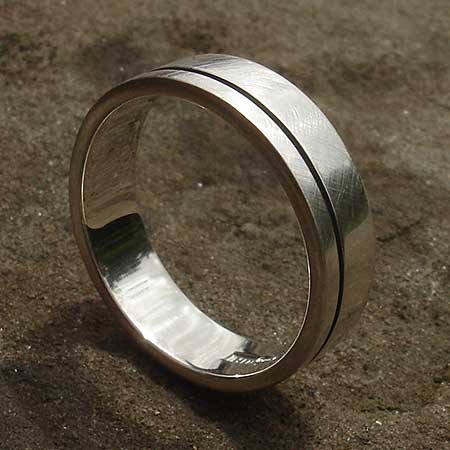 Etched line sterling silver ring