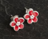Exquisite forget me not flower stud earrings