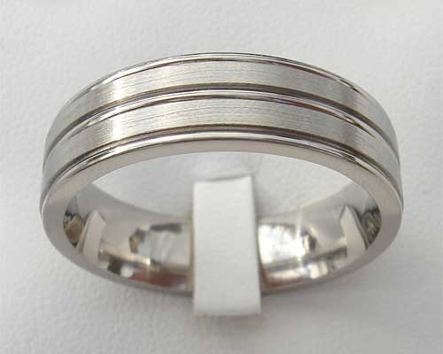 Flat grooved titanium wedding ring