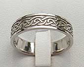 Scottish Celtic Engagement Ring : LOVE2HAVE in the UK!