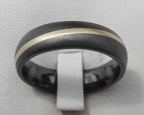 Gold inlaid black wedding ring