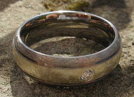Gold inlay titanium diamond wedding ring