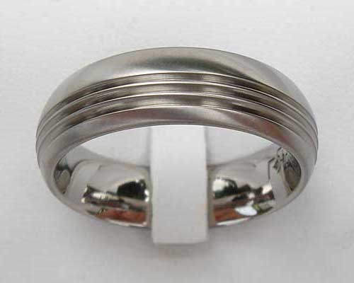 Grooved designer plain wedding ring
