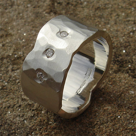 Silver hammered diamond wedding ring
