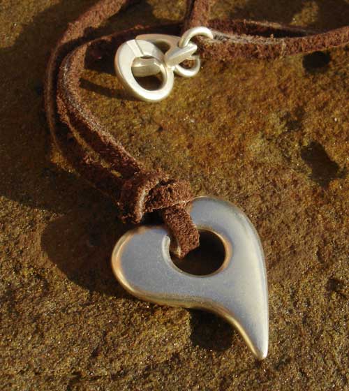Heart shaped pendant for women