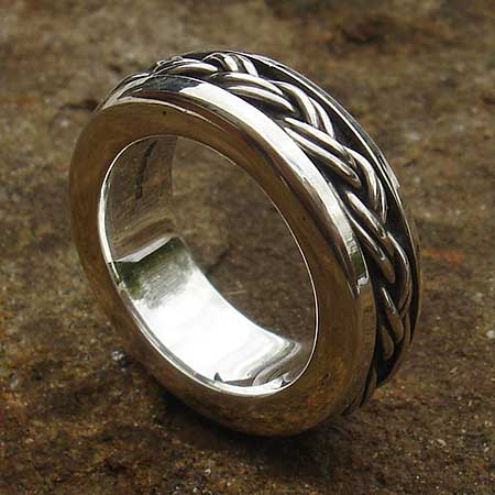 Celtic sterling silver ring