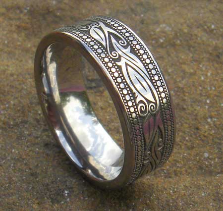 Celtic leaf titanium ring