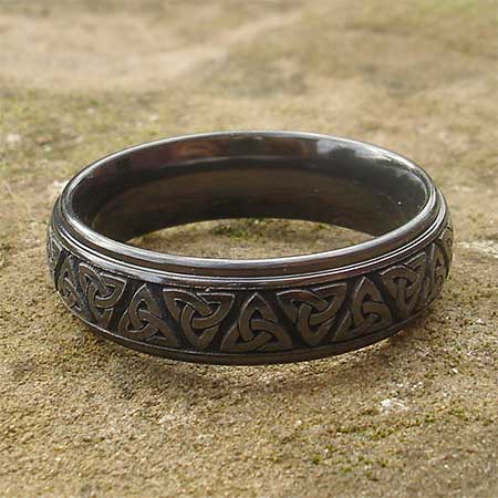 Mens black Celtic knot ring