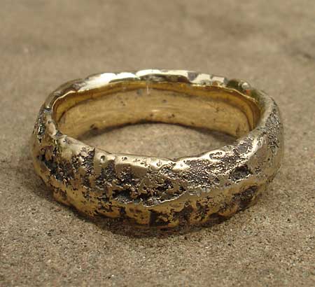 Mens gold wedding ring