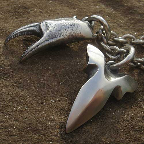 Mens silver sharks tooth and claw necklace