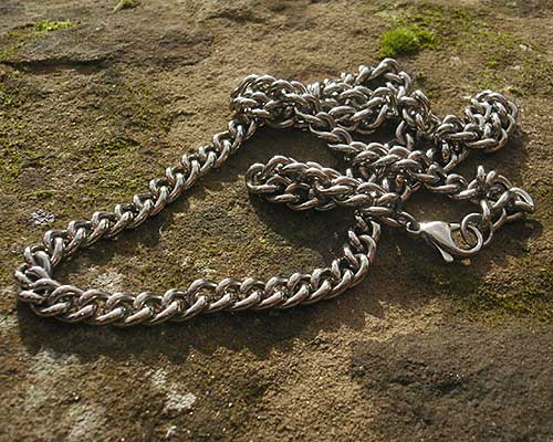 Mens titanium curb chain necklace