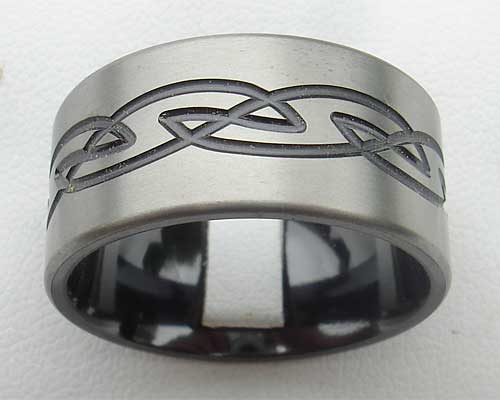 Mens wide designer Celtic ring