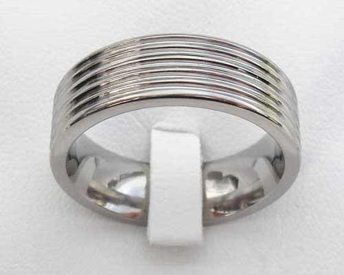 Modern plain wedding ring