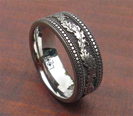 Size S Decorative Titanium Wedding Ring