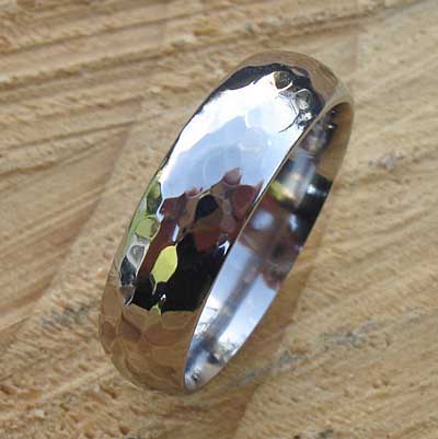 Polished hammered wedding ring