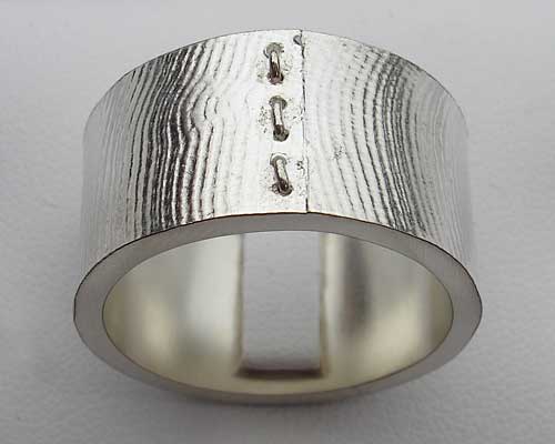 Rockers Chunky Silver Ring | LOVE2HAVE in the UK!