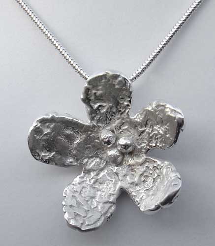 Womens Silver Designer Flower Pendant | LOVE2HAVE UK!