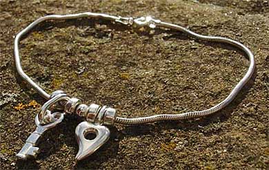 Silver heart bracelet