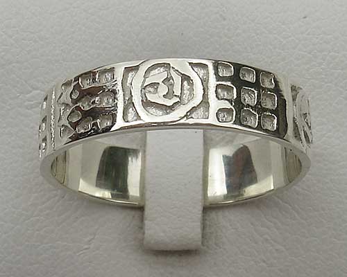 Silver mens Scottish Celtic wedding ring