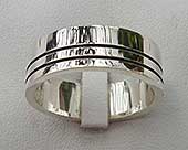 Size S Silver Mens Wedding Ring