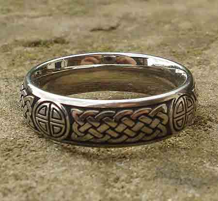 Titanium Celtic knot ring