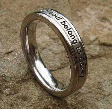 Womens personalised titanium wedding ring