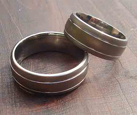 Twin grooved titanium wedding rings