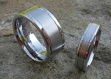 Two tone plain wedding rings