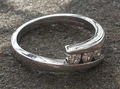 Designer diamond engagement ring