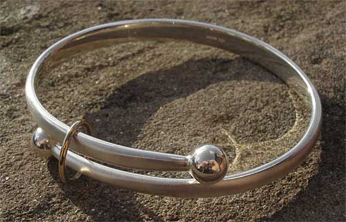 Unusual gold and silver bracelet