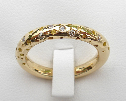 Unusual 9ct gold diamond eternity ring