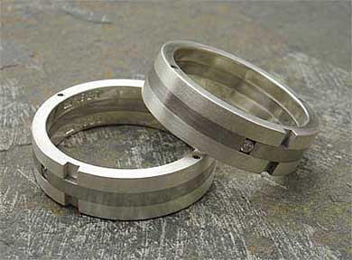Diamond wedding rings in steel
