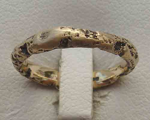 9ct gold wedding ring for women