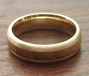 Wood inlaid gold wedding ring